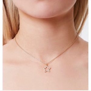 Dainty Chic Rhinestone Star Pendant Choker